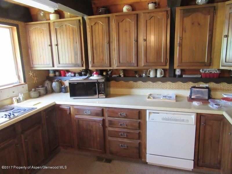 613 29 1/2 Road Grand Junction, CO 81504 - Photo 8 of 40 8 Kitchen 2_800x600