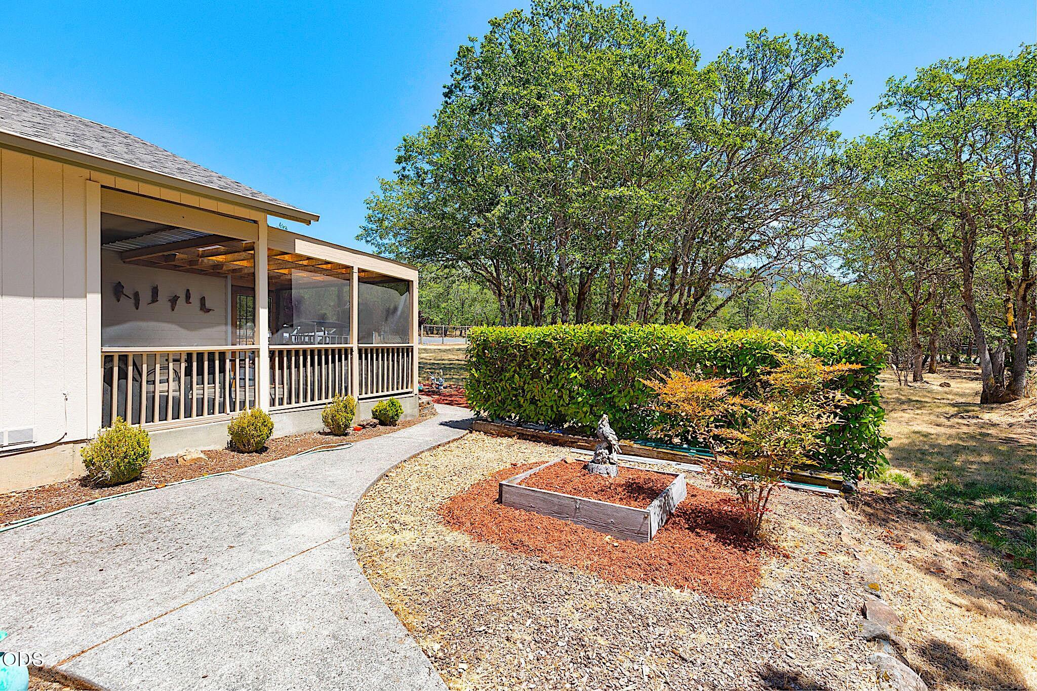 243 Castle Creek Road Grants Pass, OR 97526 - Photo 55 of 70