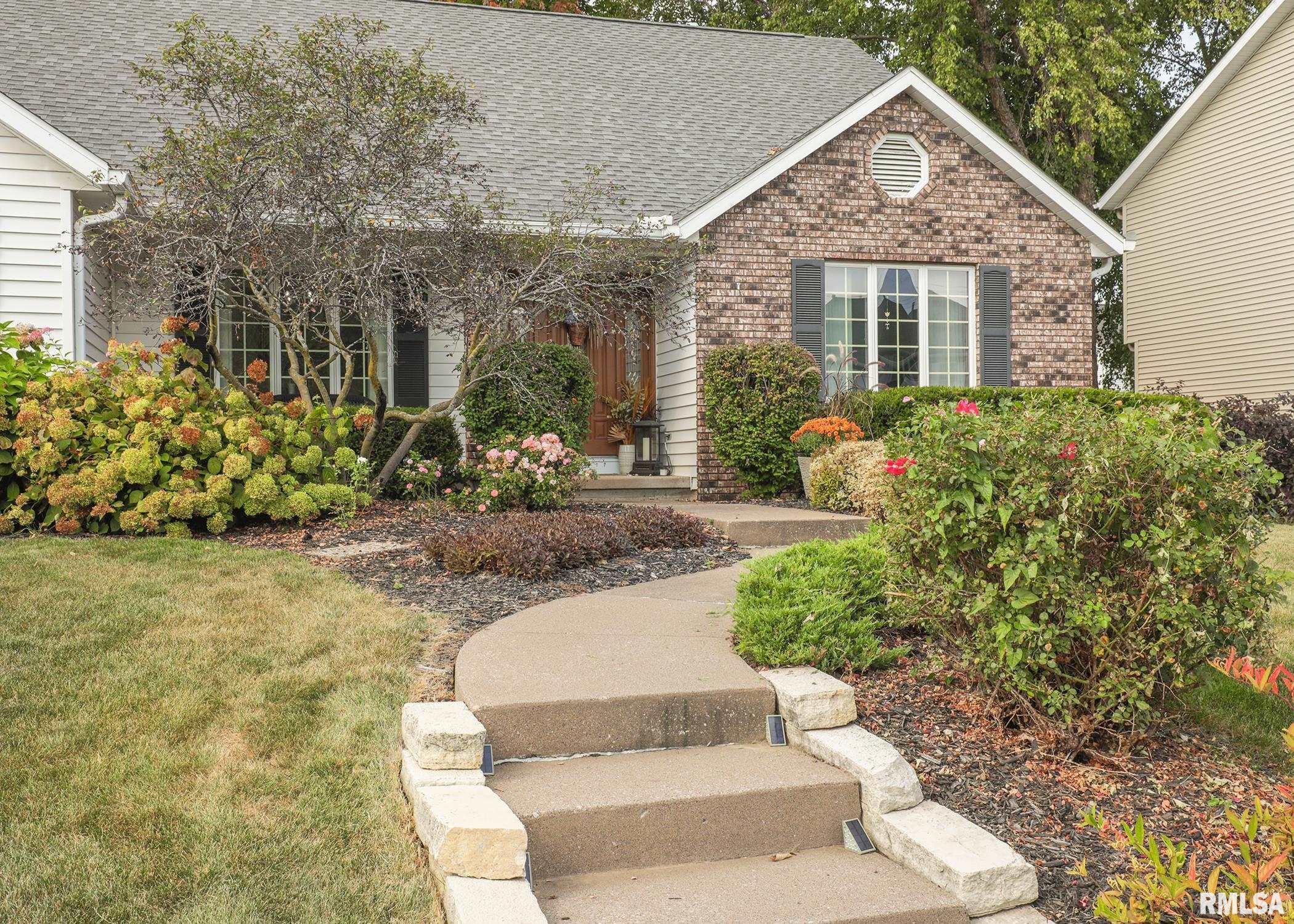 4906 Fox Ridge Road Bettendorf, IA 52722 - Photo 2 of 37 Gallery Image 2