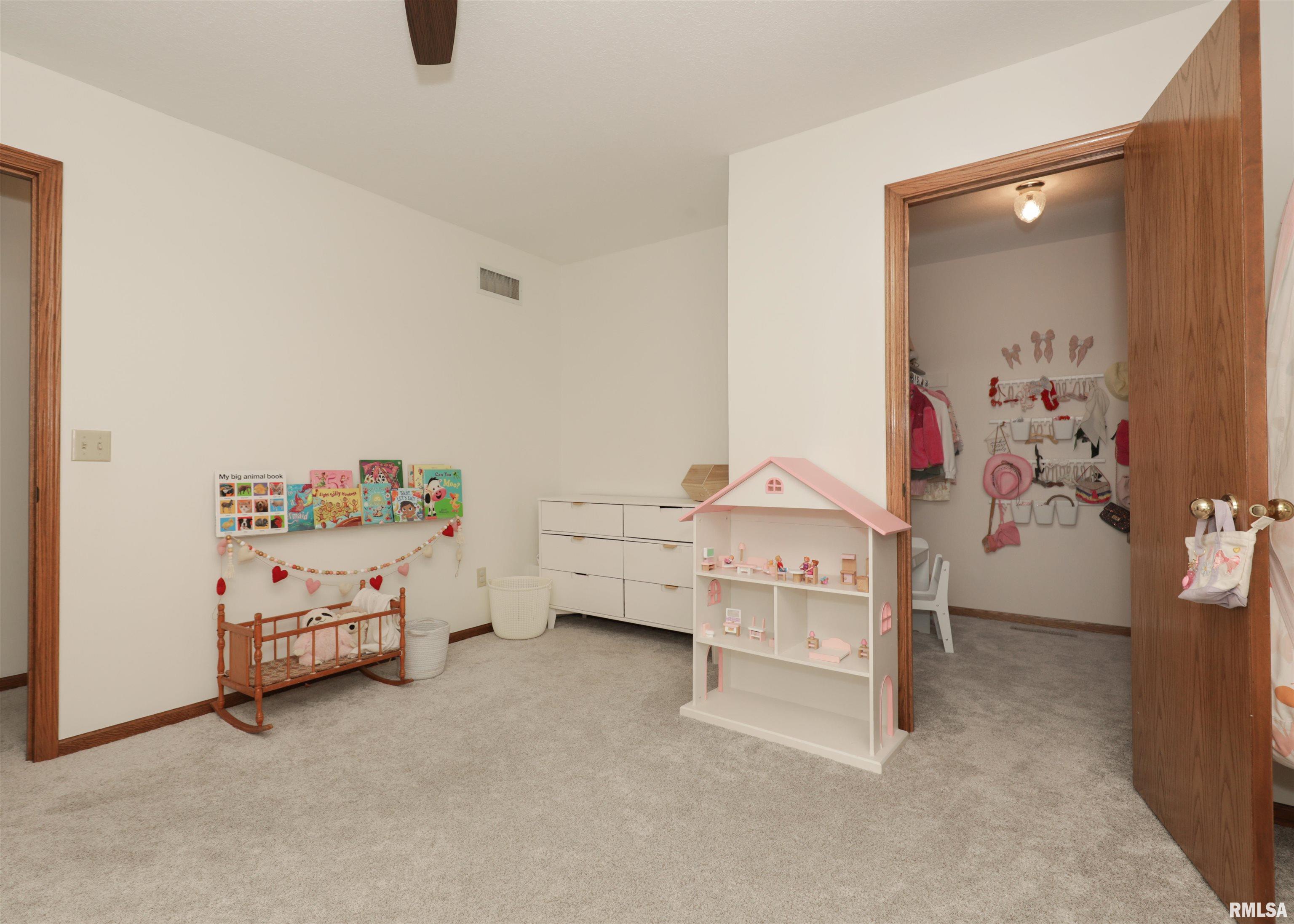 4906 Fox Ridge Road Bettendorf, IA 52722 - Photo 27 of 37 Gallery Image 27
