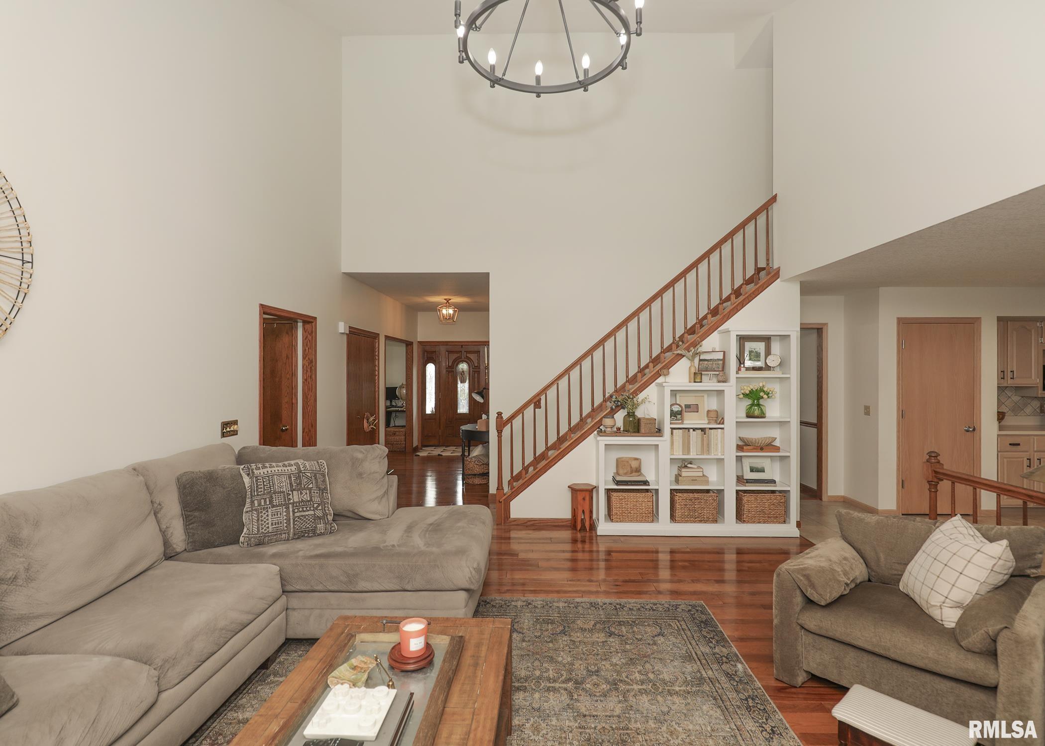 4906 Fox Ridge Road Bettendorf, IA 52722 - Photo 9 of 37 Gallery Image 9