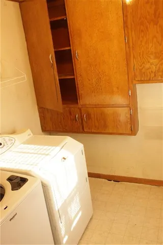 a view of walk in closet