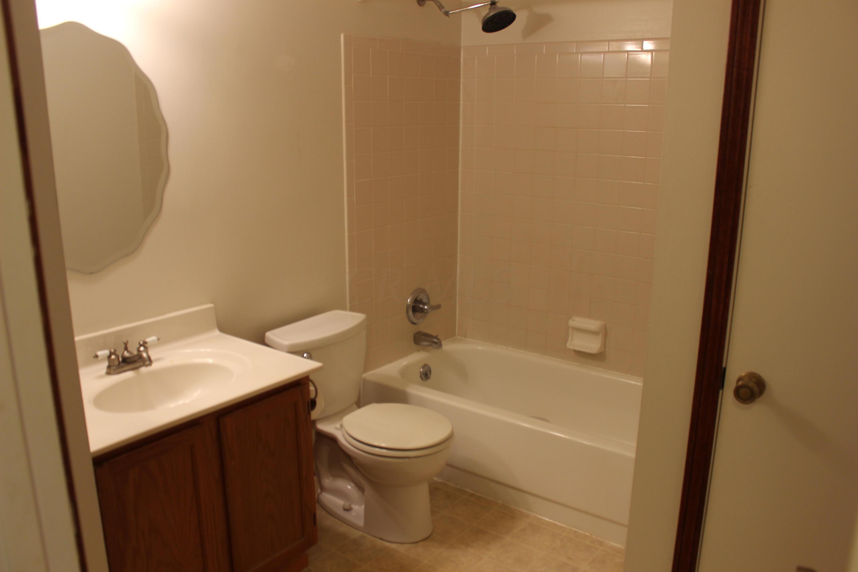 4124 Demorest Road Grove City, OH 43123 - Photo 19 of 36