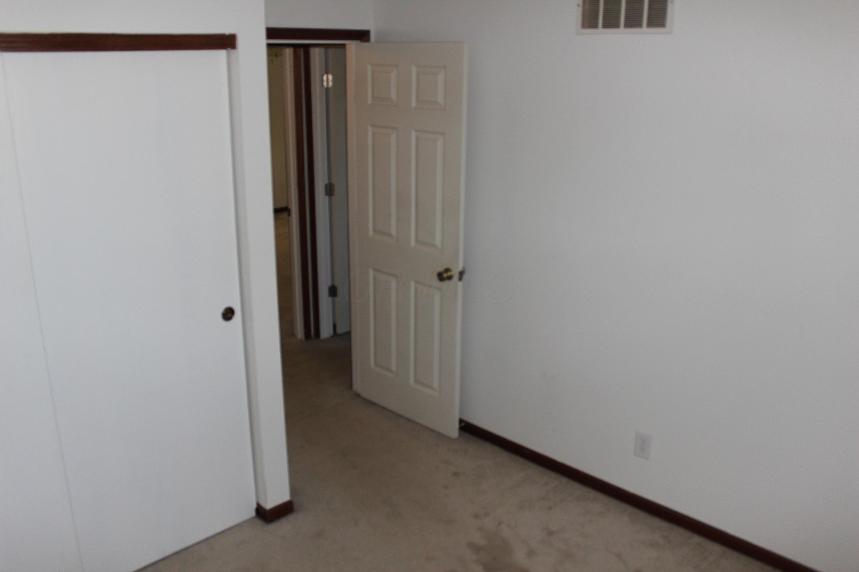4124 Demorest Road Grove City, OH 43123 - Photo 24 of 36