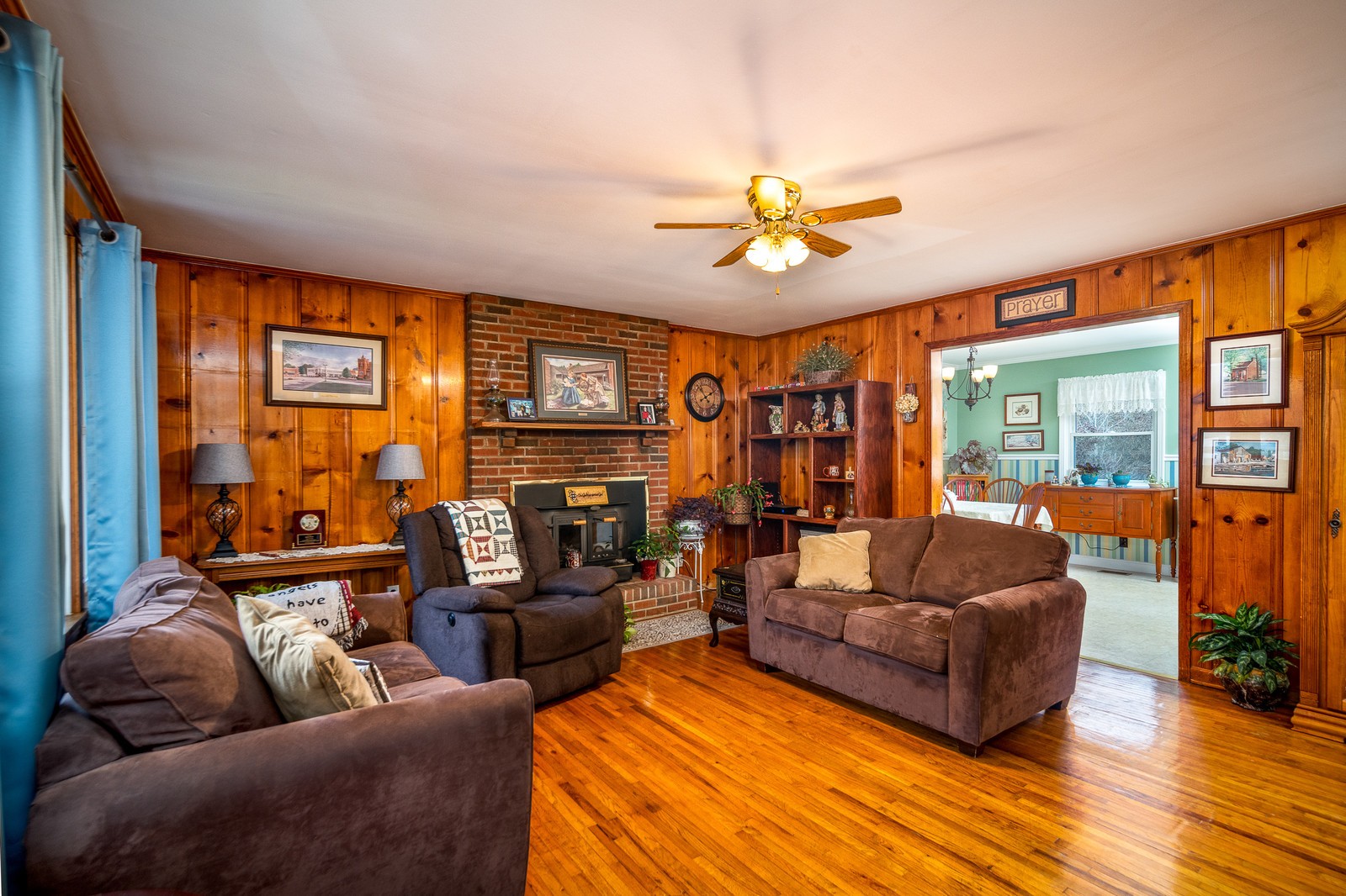 5340 Hargrove Road Franklin, TN 37064 - Photo 5 of 16 a living room with furniture ceiling fan and a large window