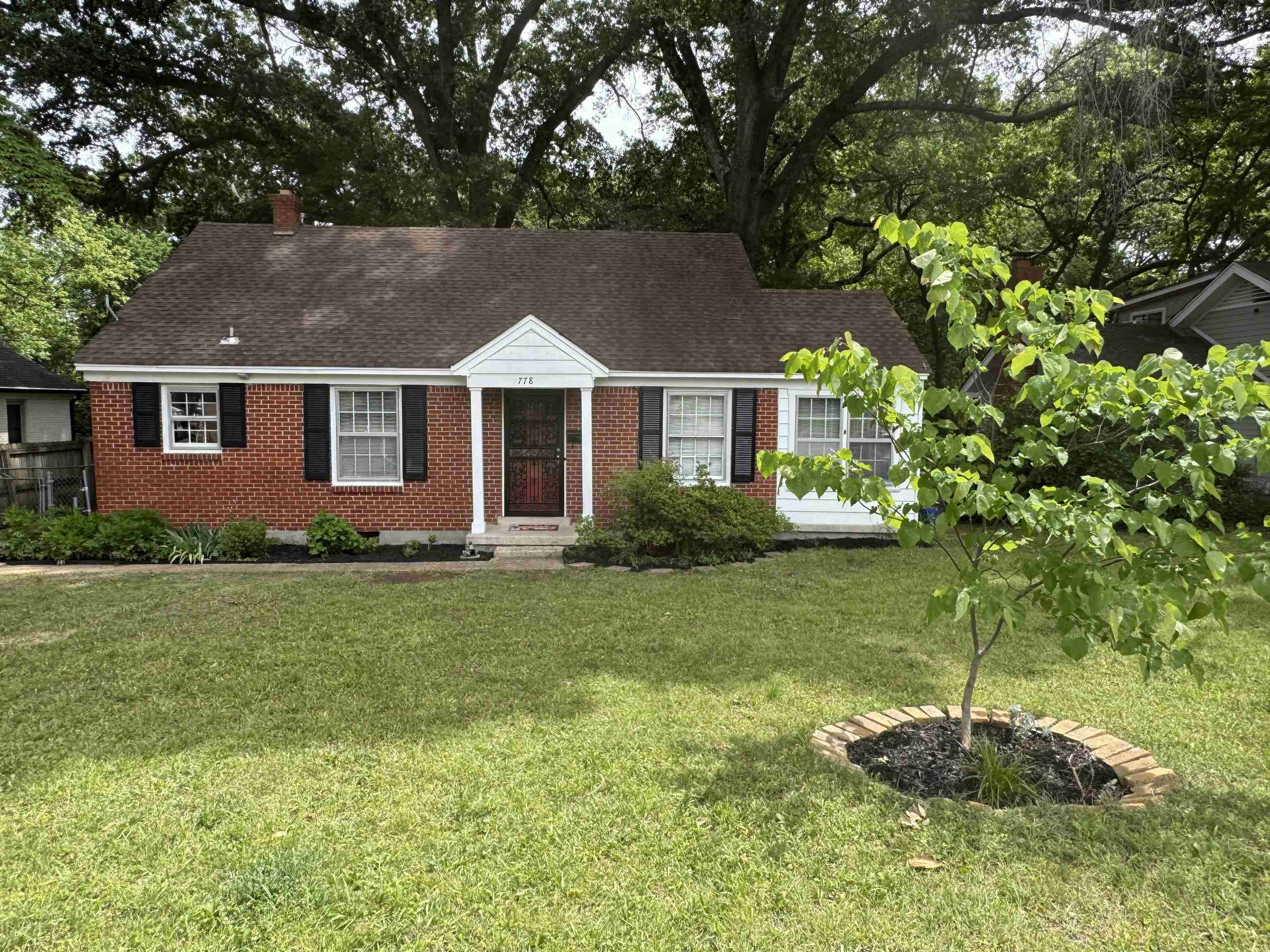 778 Vaughn Road Memphis, TN 38122 - Photo 2 of 40