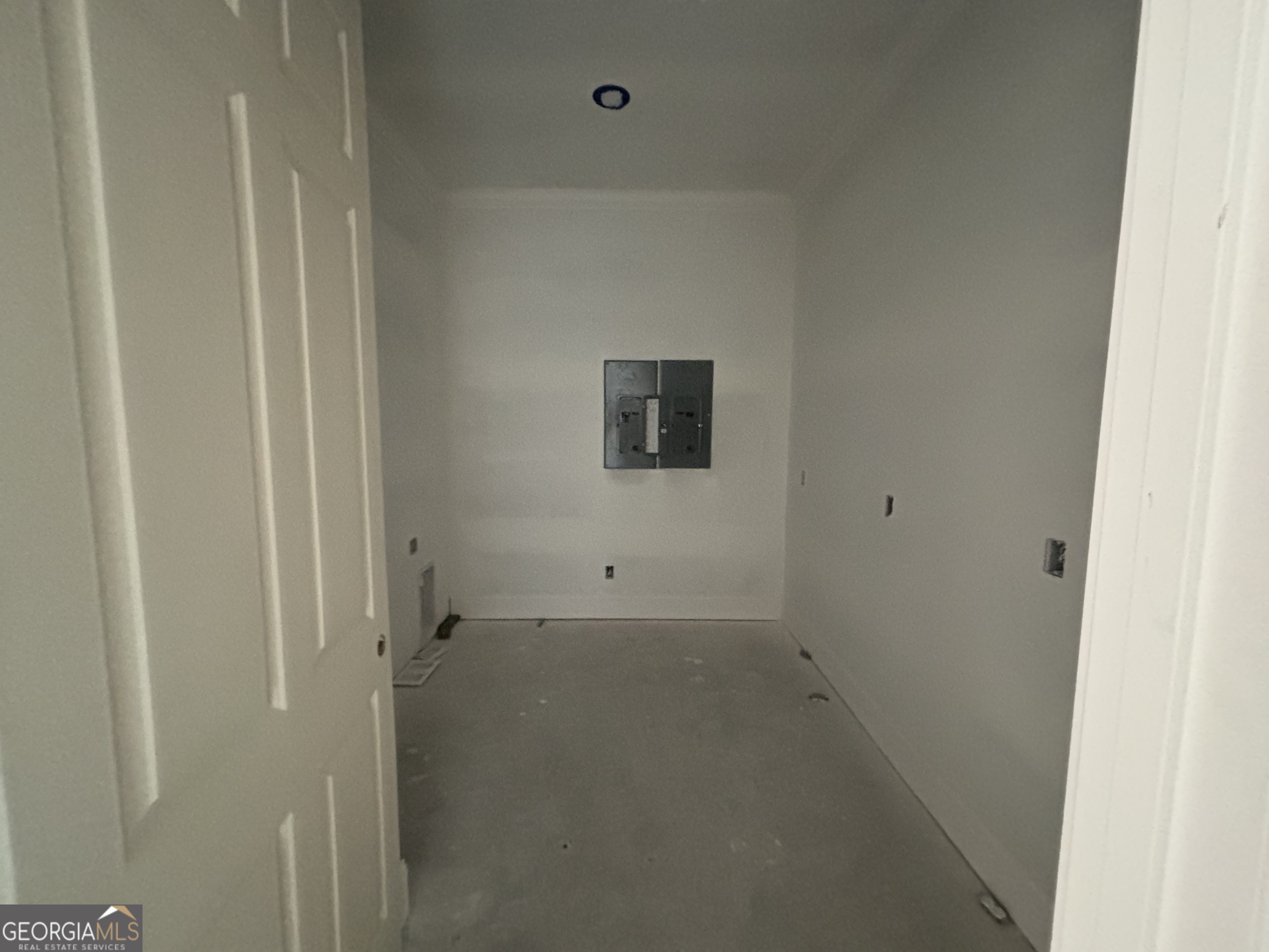 119 Hampton Point Drive St. Simons Island, GA 31522 - Photo 34 of 37 a view of a small space