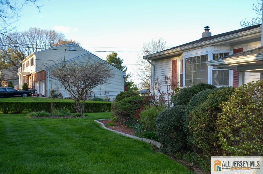 8 Sherwood Road Edison, NJ 08820 - Photo 12 of 20