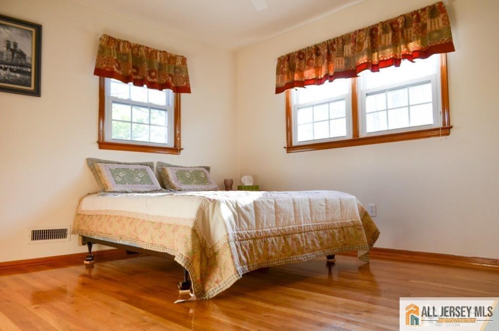 8 Sherwood Road Edison, NJ 08820 - Photo 9 of 20