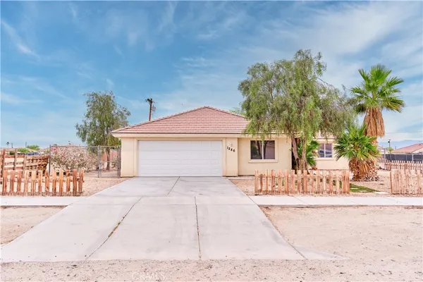 $2,000 | 1286 Arctic Avenue, Thermal, CA 92274