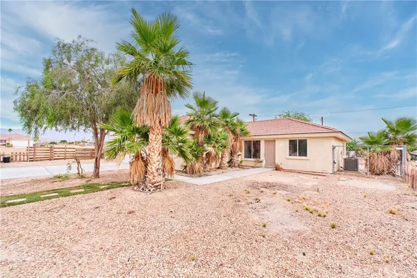 $2,000 | 1286 Arctic Avenue, Thermal, CA 92274