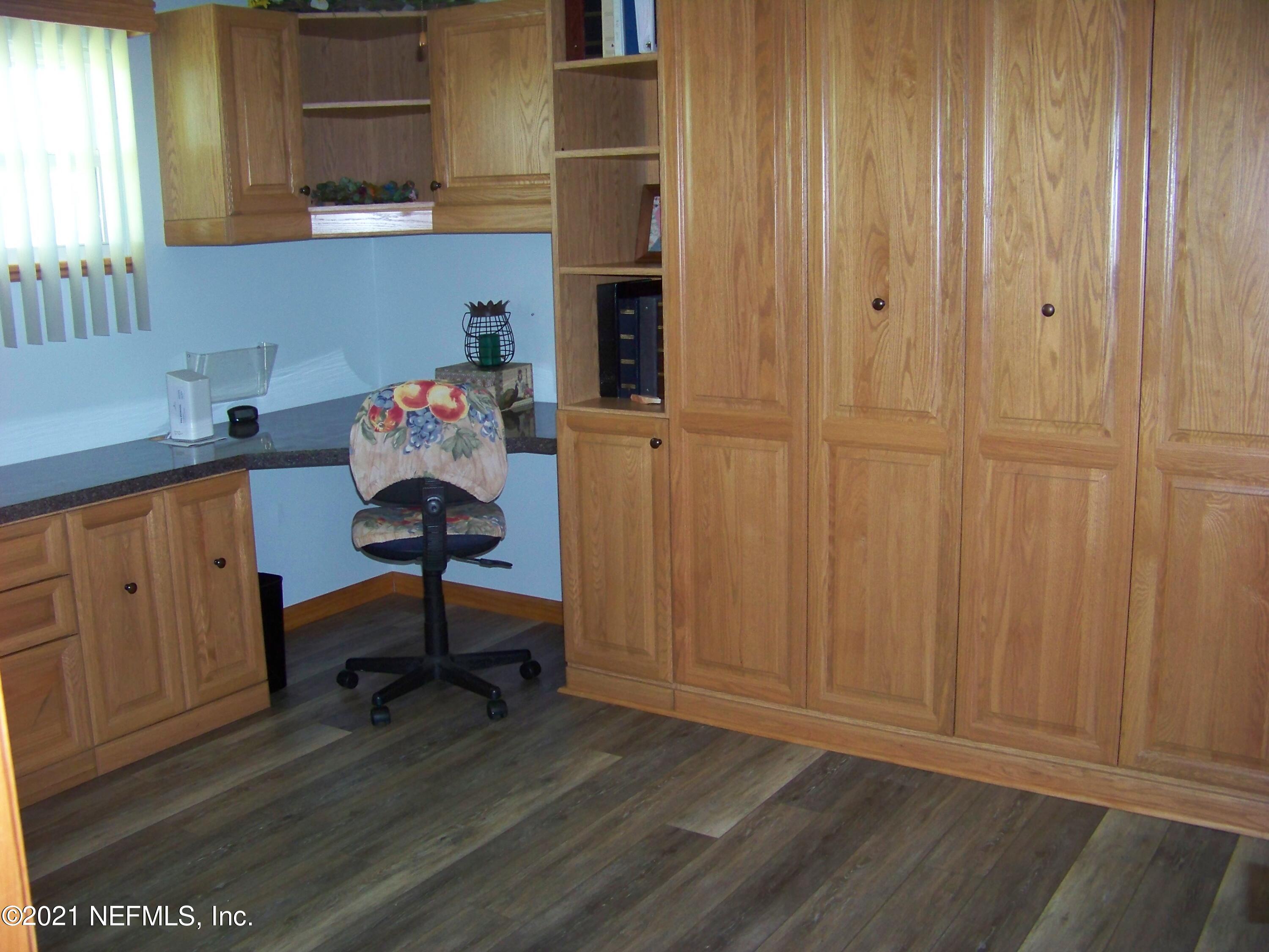 146 Floridian Club Road Welaka, FL 32193 - Photo 26 of 37 100_5733