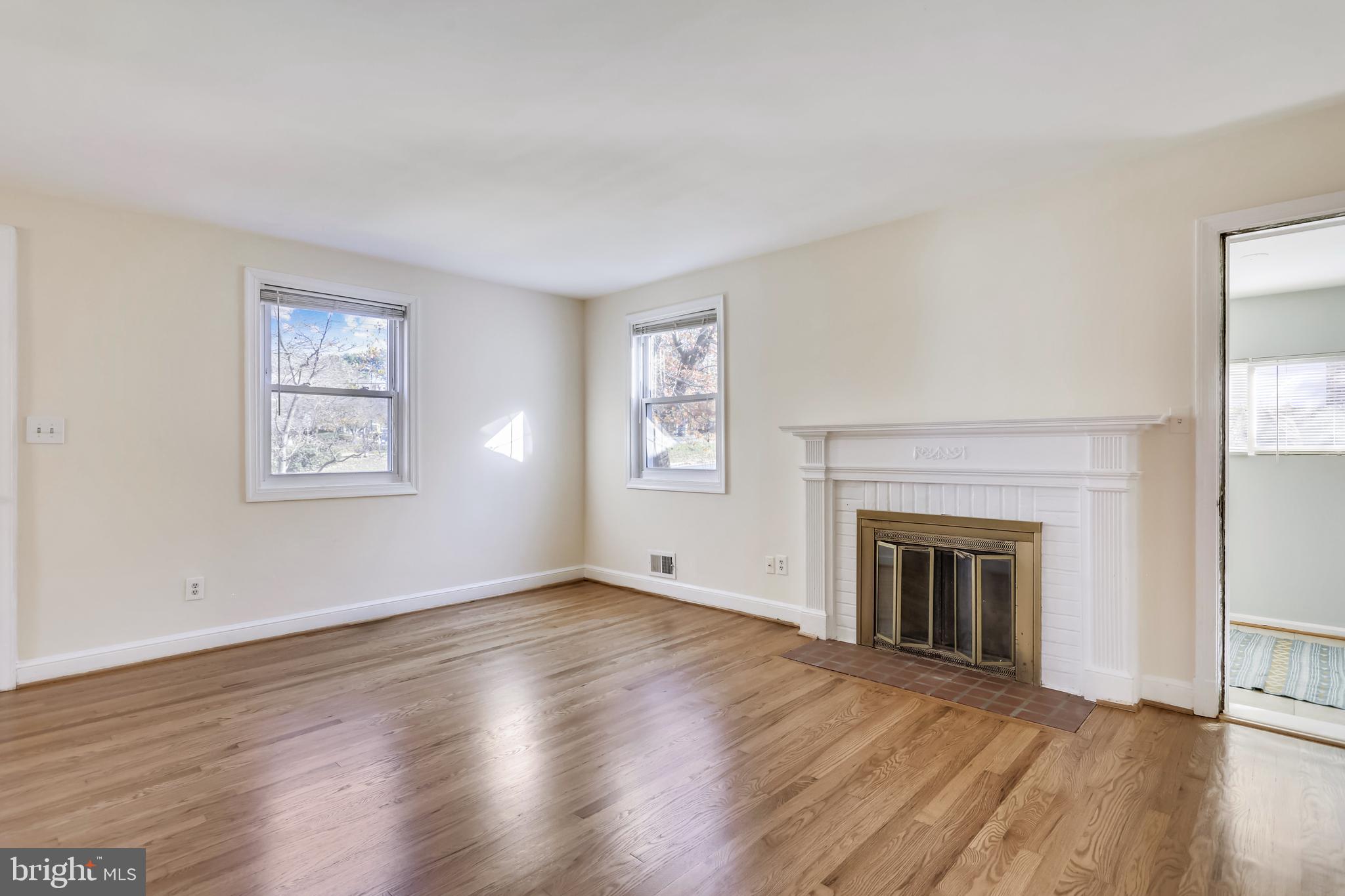 8502 Grubb Road Chevy Chase, MD 20815 - Photo 11 of 37 Gallery Image 11
