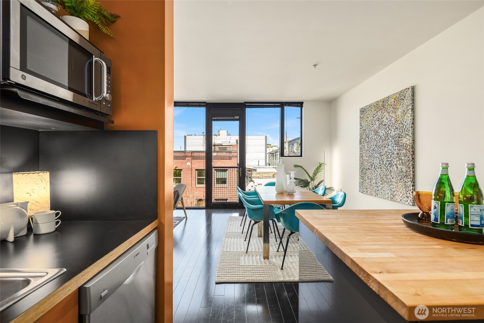 1111 East Pike Street, Unit 403 Seattle, WA 98122 - Photo 13 of 27