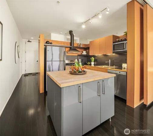 $445,000 | 1111 East Pike Street, Unit 403, Seattle, WA 98122