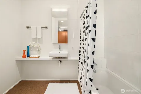 $445,000 | 1111 East Pike Street, Unit 403, Seattle, WA 98122