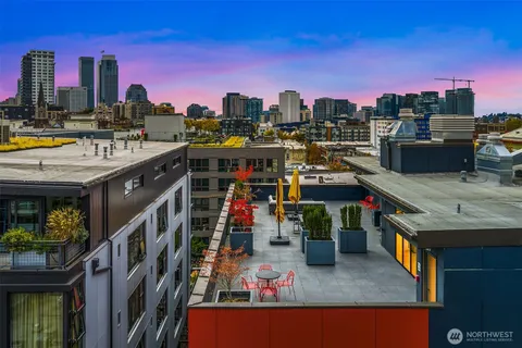 $445,000 | 1111 East Pike Street, Unit 403, Seattle, WA 98122