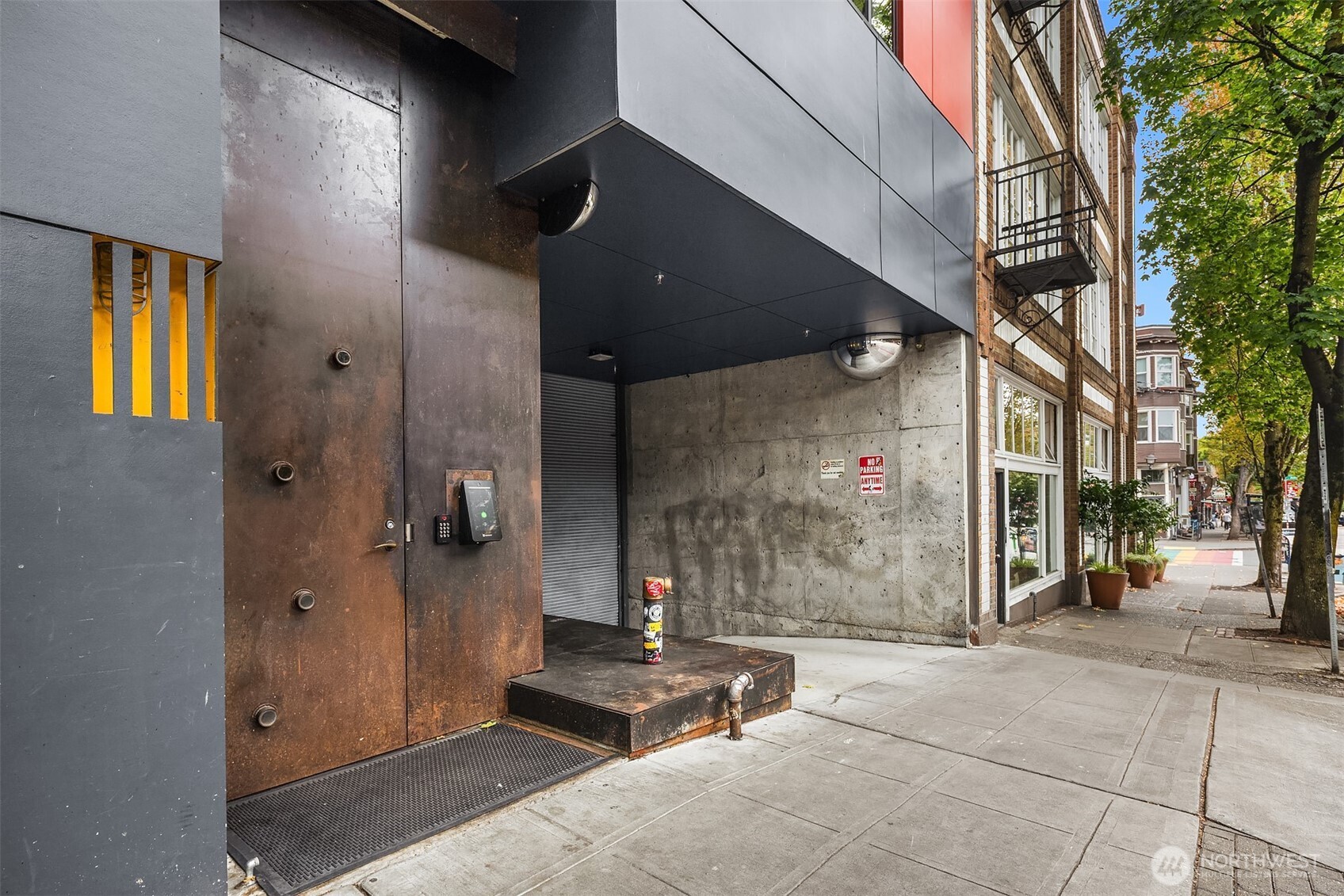 1111 East Pike Street, Unit 403 Seattle, WA 98122 - Photo 21 of 27