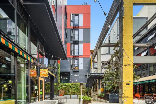 $445,000 | 1111 East Pike Street, Unit 403, Seattle, WA 98122