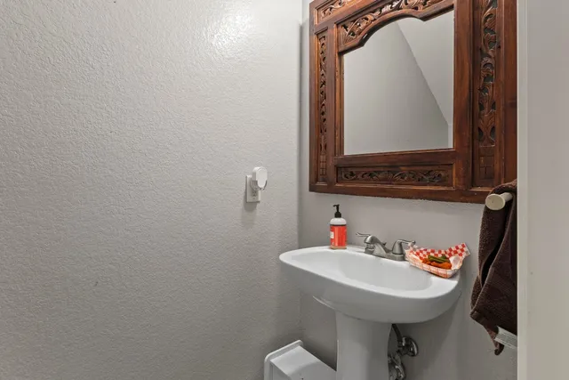 $408,000 | 803 Windsor Hill Drive, Pflugerville, TX 78660