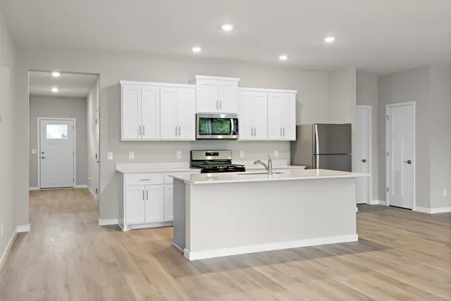 $459,900 | 691 Aspen Lane, Montrose, MN 55363