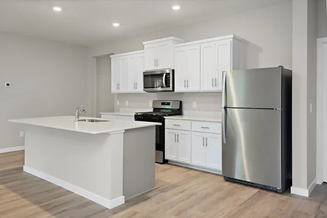 $459,900 | 691 Aspen Lane, Montrose, MN 55363