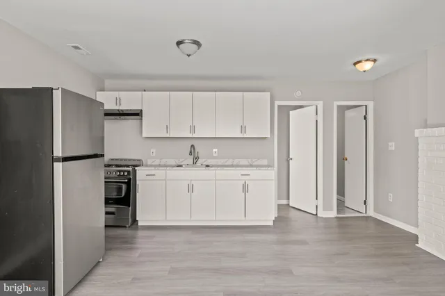 $975 | 1004-6 South 52nd Street, Unit 6 2F, Philadelphia, PA 19143