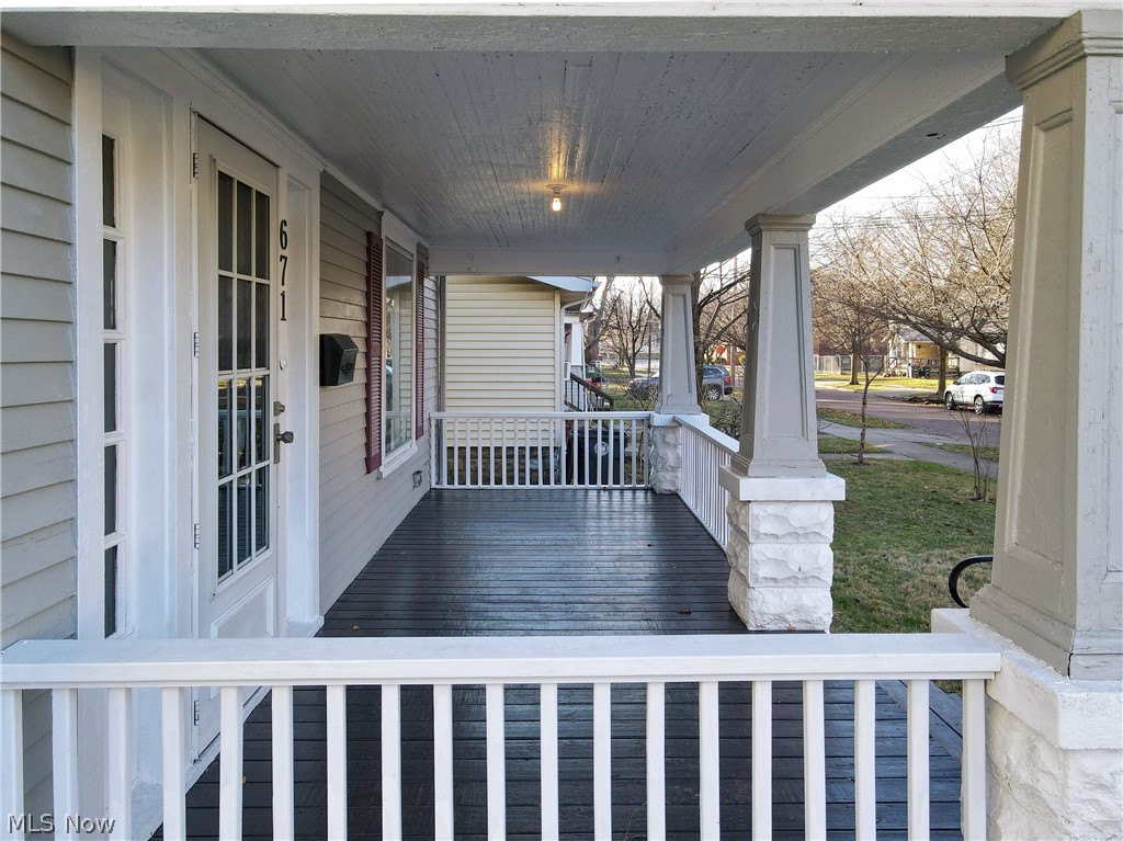 671 Thayer Street Akron, OH 44310 - Photo 4 of 35 Gallery Image 4