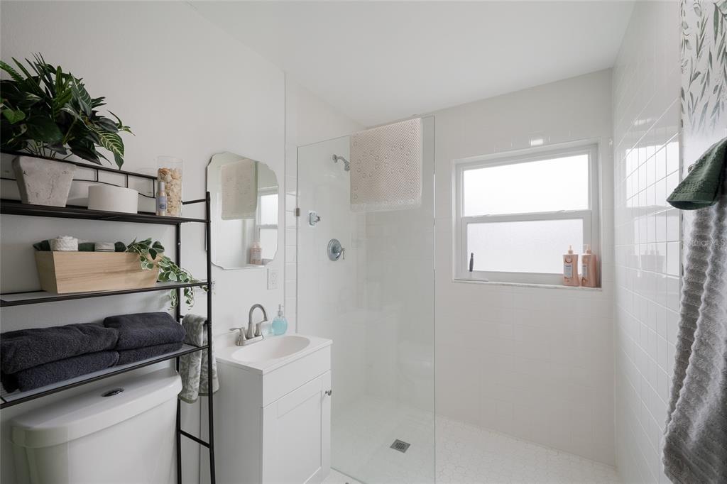 643 Mobile Road Venice, FL 34293 - Photo 17 of 30