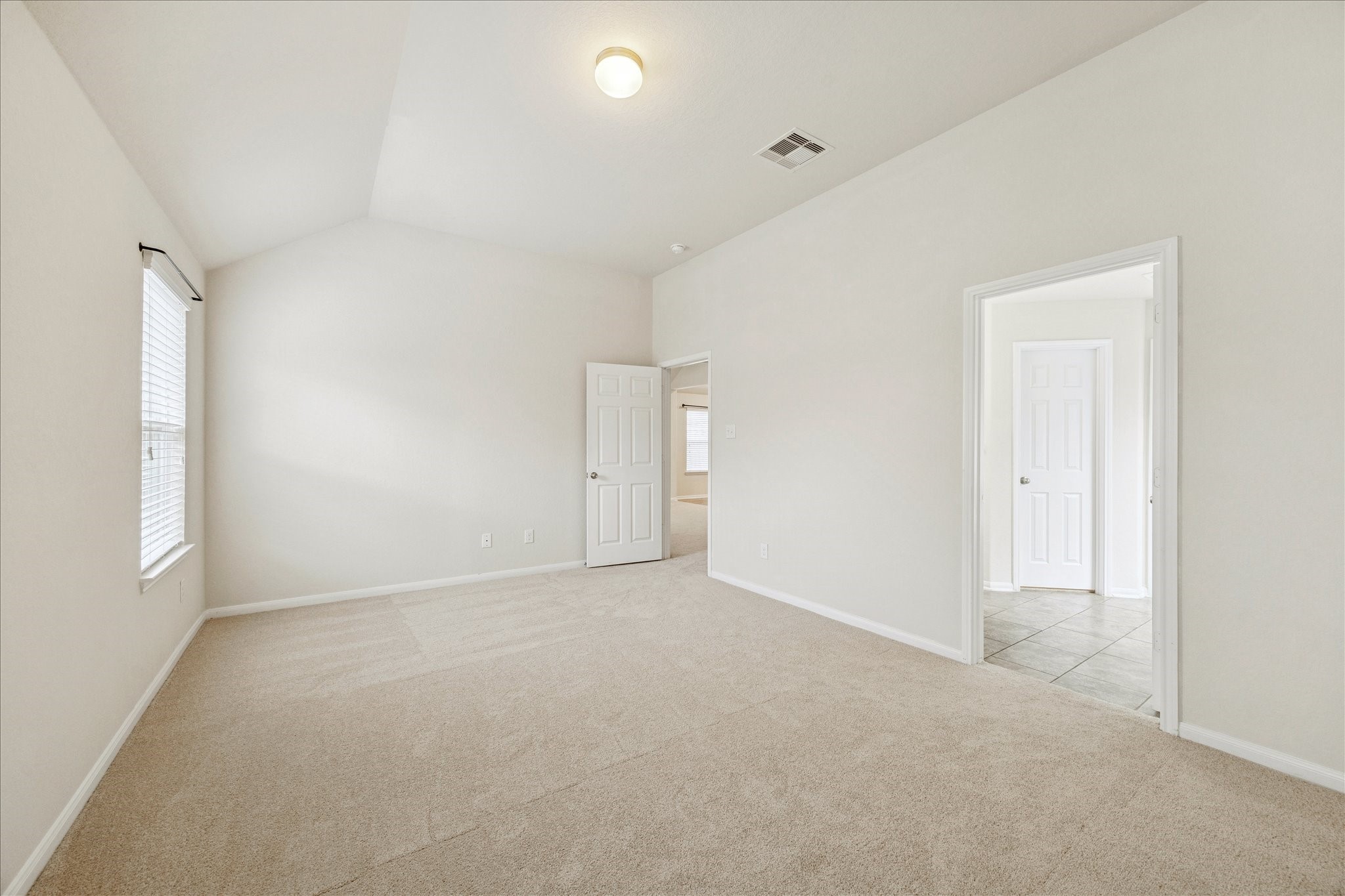 8211 Pastel Dawn Trace Houston, TX 77049 - Photo 12 of 20