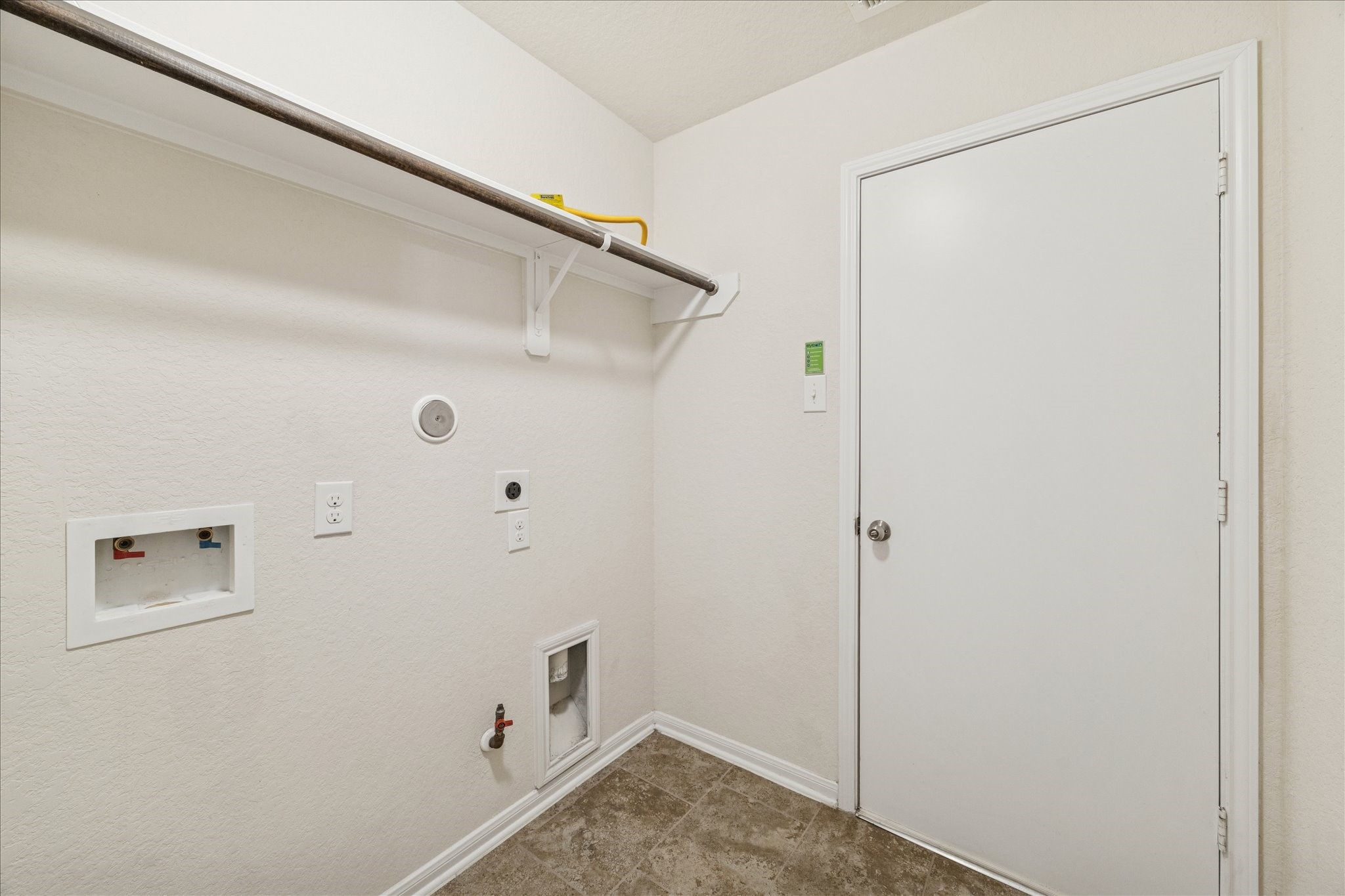 8211 Pastel Dawn Trace Houston, TX 77049 - Photo 18 of 20