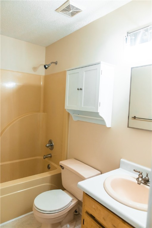 204 Dalton Hill Road Easley, SC 29640 - Photo 12 of 33 PRIMARY BATH