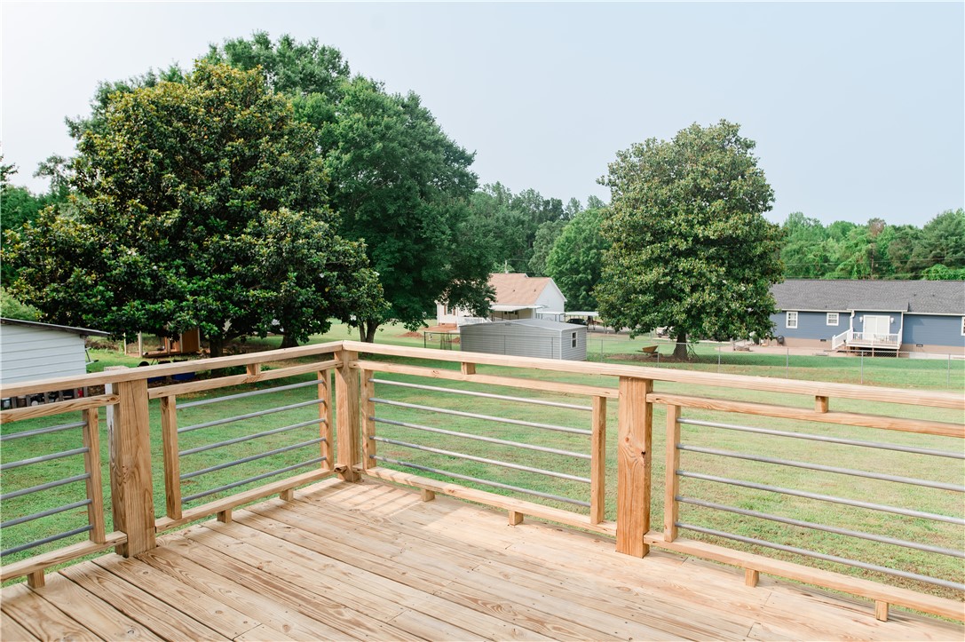 204 Dalton Hill Road Easley, SC 29640 - Photo 27 of 33 BACK DECK