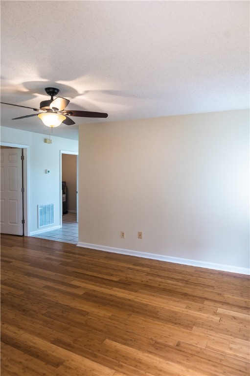 204 Dalton Hill Road Easley, SC 29640 - Photo 8 of 33 LIVING ROOM