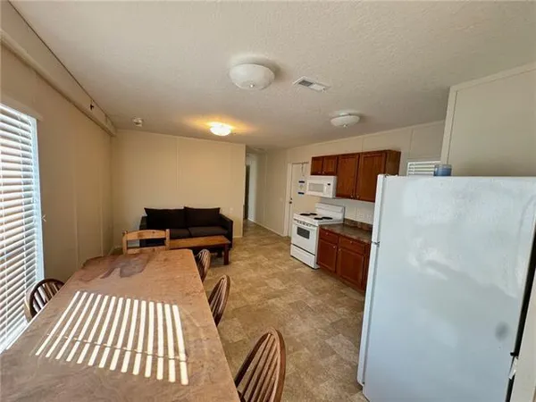 $950 | 65188 Highway 1058, Unit 3, Roseland, LA 70456