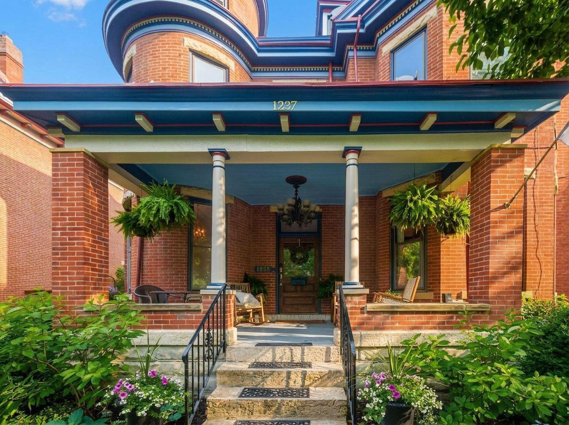 1237 Neil Avenue Columbus, OH 43201 - Photo 3 of 67