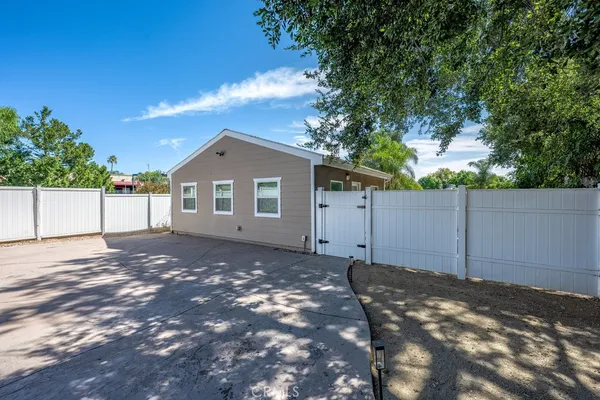$1,175,000 | 25252 Atwood Boulevard, Newhall, CA 91321
