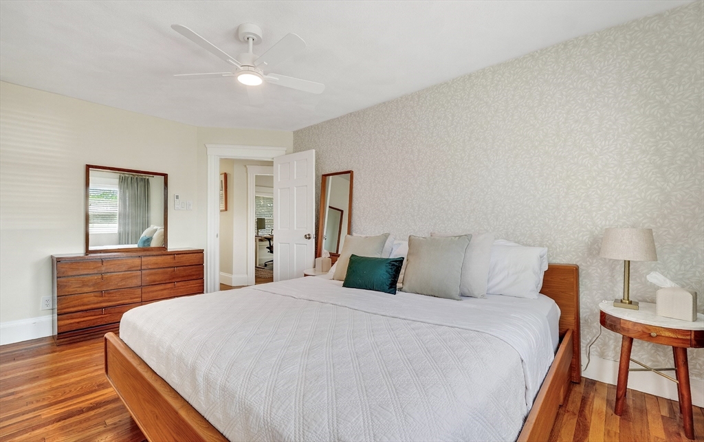 214 Laurel Street Melrose, MA 02176 - Photo 17 of 37