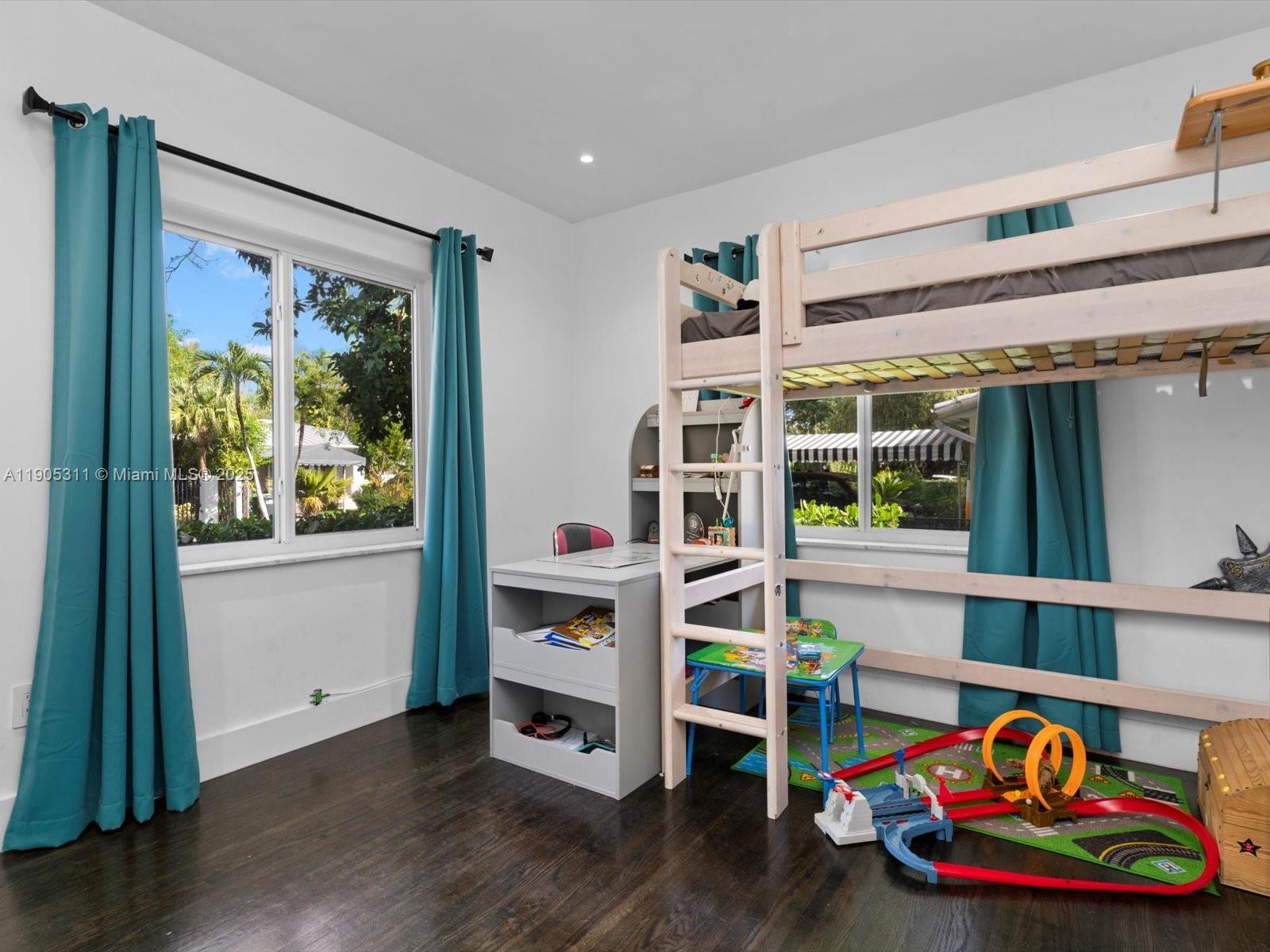 5750 Southwest 55th Street Miami, FL 33155 - Photo 12 of 24