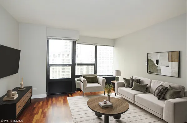 $2,500 | 30 East Huron Street, Unit 2408, Chicago, IL 60611