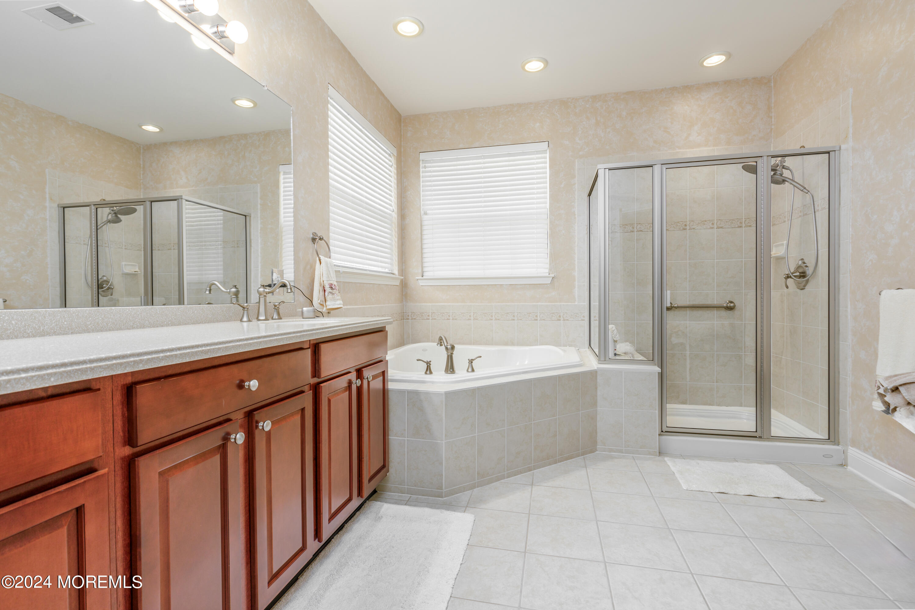 9 Exton Way Jackson, NJ 08527 - Photo 21 of 35 Master Bathroom