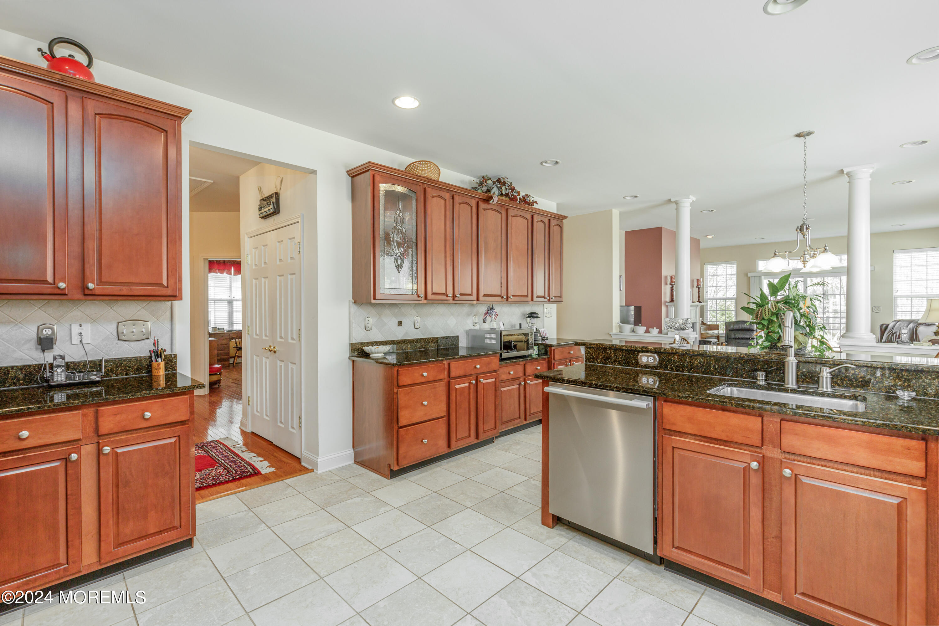 9 Exton Way Jackson, NJ 08527 - Photo 9 of 35 Kitchen