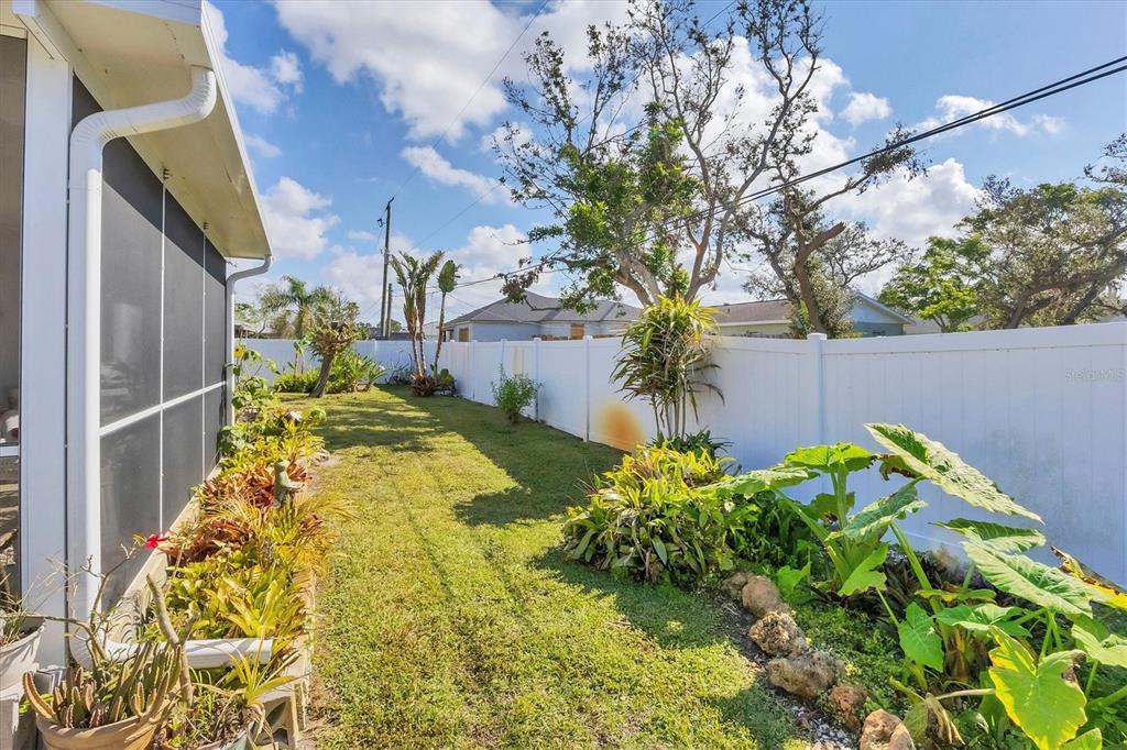 1181 Southland Road Venice, FL 34293 - Photo 34 of 51 Gallery Image 34