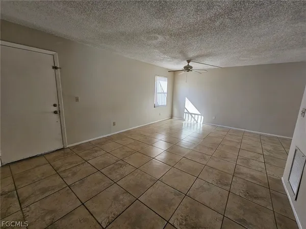 $1,000 | 1221 Southeast 46th Lane, Unit K, Cape Coral, FL 33904