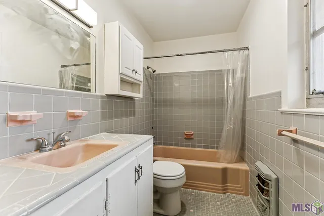 $1,950 | 915 Cora Drive, Baton Rouge, LA 70815