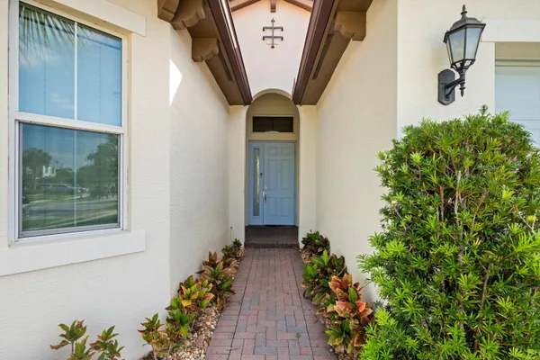 $650,000 | 2925 Bellarosa Circle, Royal Palm Beach, FL 33411