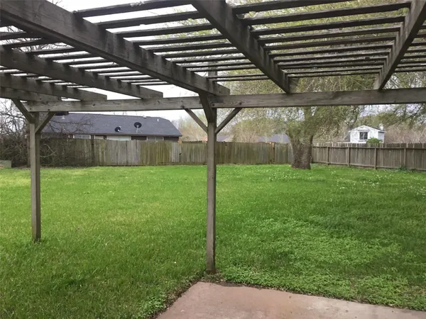 $1,695 | 17318 Edgehaven Drive, Missouri City, TX 77489