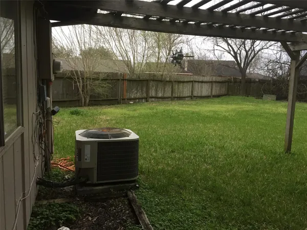 $1,695 | 17318 Edgehaven Drive, Missouri City, TX 77489