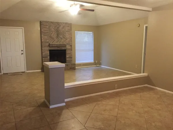 $1,695 | 17318 Edgehaven Drive, Missouri City, TX 77489