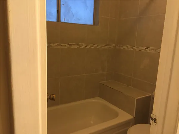 $1,695 | 17318 Edgehaven Drive, Missouri City, TX 77489